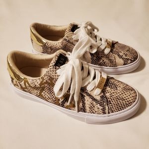 Guess tennis shoes